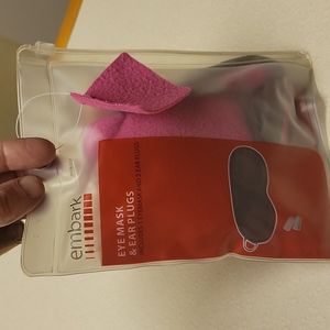 BNWT Eye mask and ear plugs